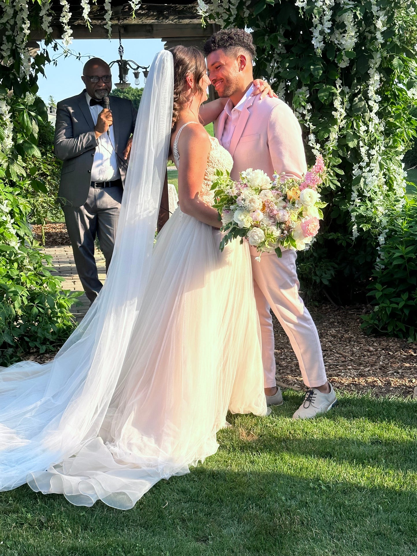 Elopement Bridal Bouquet & Boutonniere